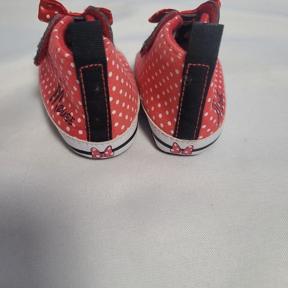 Disney Minnie Mouse Baby Girls  Polka Dot Slip On Shoes Size 3-6 months - Picture 4 of 6